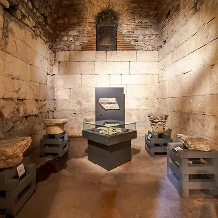 Appartamento Vikttoria Urban Oasis , Explore Split With Free Public Parking